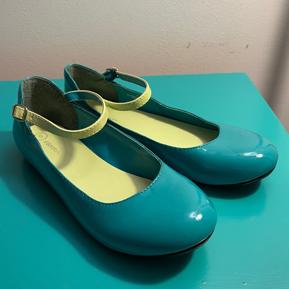 Xhilaration Target Teal Flats - Girls 5